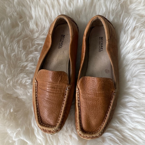 Michael Kors Leather Loafers - 7.5 W - Camel Brown - Picture 2 of 7